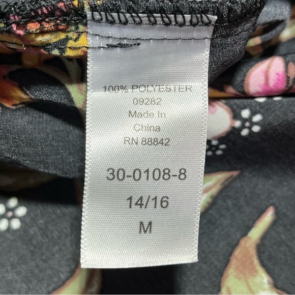 ONLY NECESSITIES Blouse Womens Medium 14/16 Floral Short Sleeve Button Up Top - Picture 15 of 15